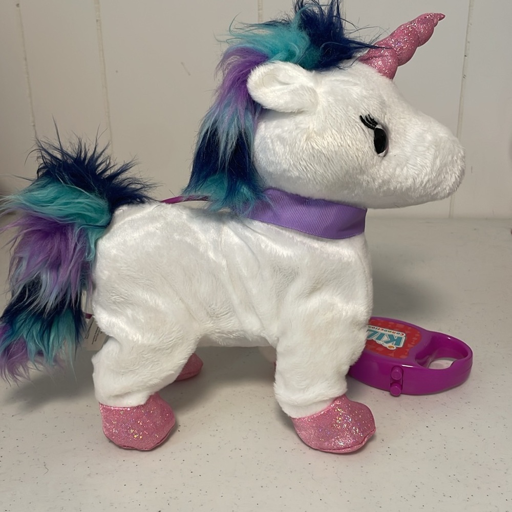 Little Girls Walking Unicorn - Picture 3 of 6